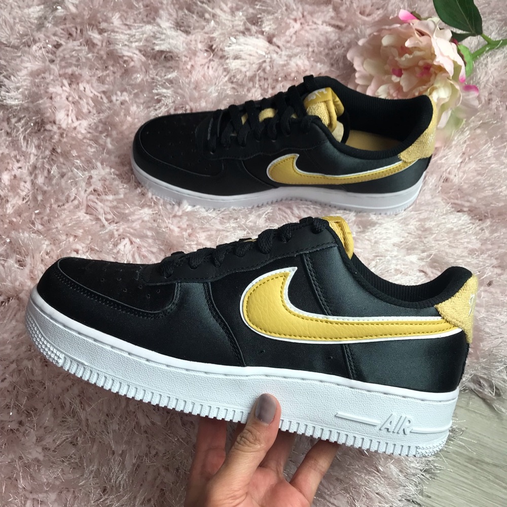 Nike Air Force 1 ‘07 SE Nylon Black & White - Picture 7 of 8